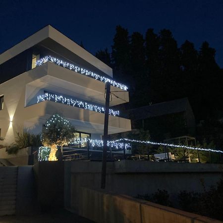 Aparthotel Villa V With Heated Pool Rijeka Dış mekan fotoğraf