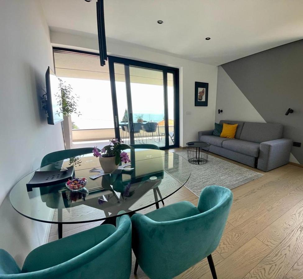 Aparthotel Villa V With Heated Pool Rijeka Dış mekan fotoğraf