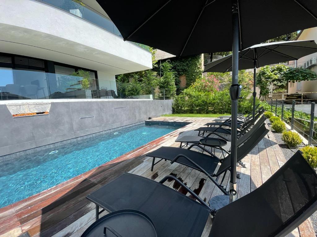 Aparthotel Villa V With Heated Pool Rijeka Dış mekan fotoğraf